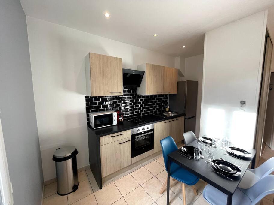 Appartement T2 Pour 3 Personnes Марсилия Екстериор снимка