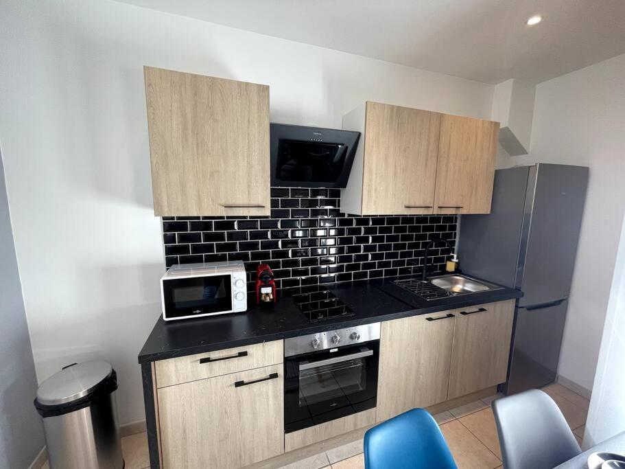 Appartement T2 Pour 3 Personnes Марсилия Екстериор снимка